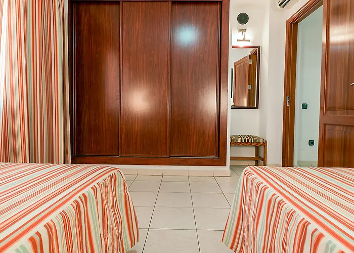 Olympia Aparthotel 3*