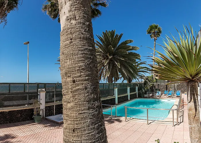 Olympia Aparthotel 3*