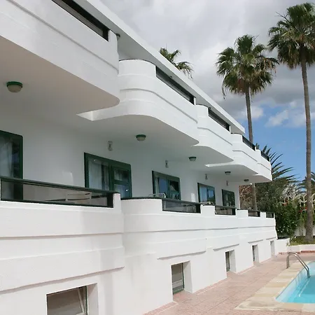 Olympia Aparthotel 3*