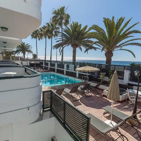 Olympia アパートホテル